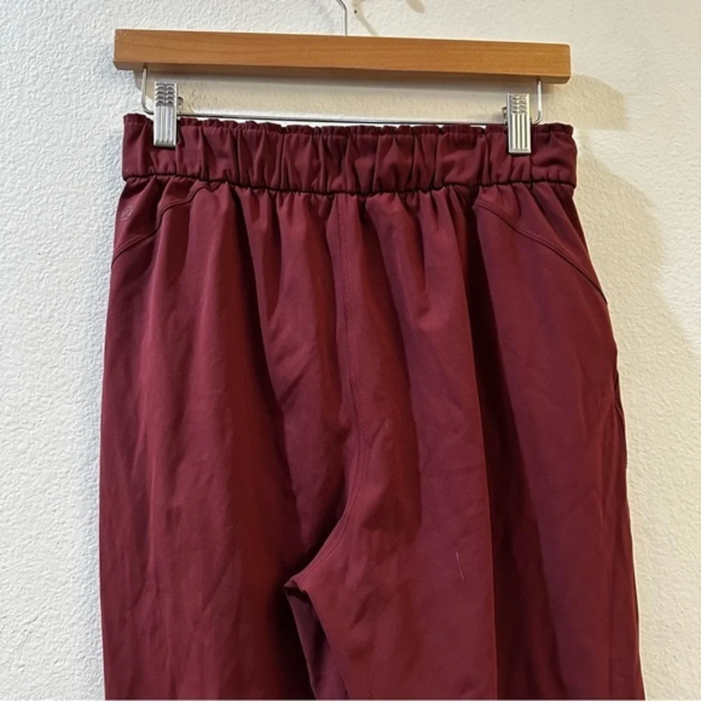 Lululemon Stretch High-Rise Jogger *Full Length in Red Merlot Size 6‎